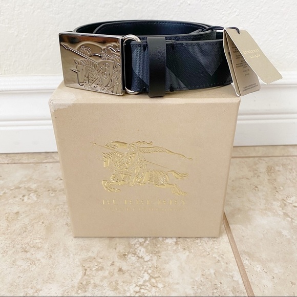 NEW WITH TAGS 100% authentic Burberry Check Belt size 44 - Picture 4 of 9